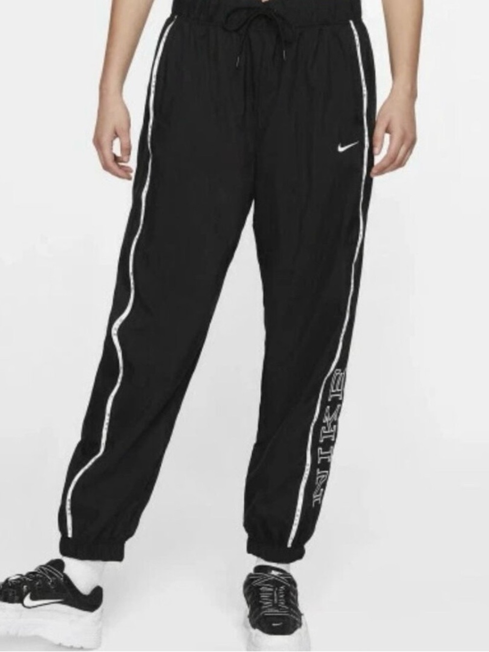 Nike Women’s Sportswear NSW Piping Windbreaker Pants